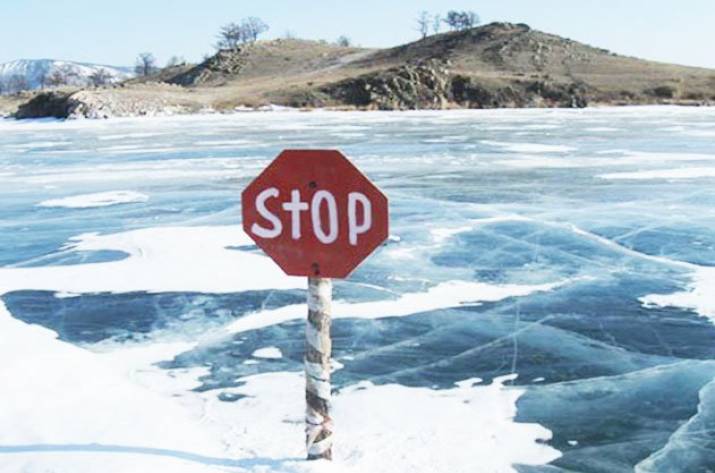 Спасатели Луганщины достали из водоема тело 11-летней девочки.