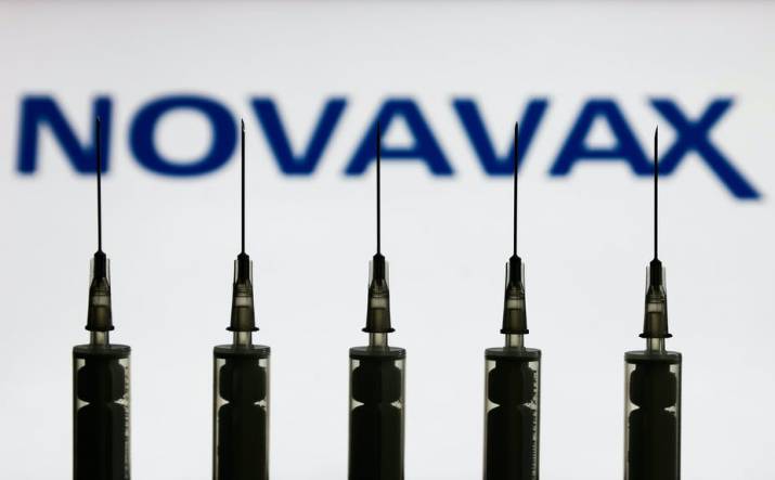Украина получит 12 миллионов доз вакцин от AstraZeneca и Novavax