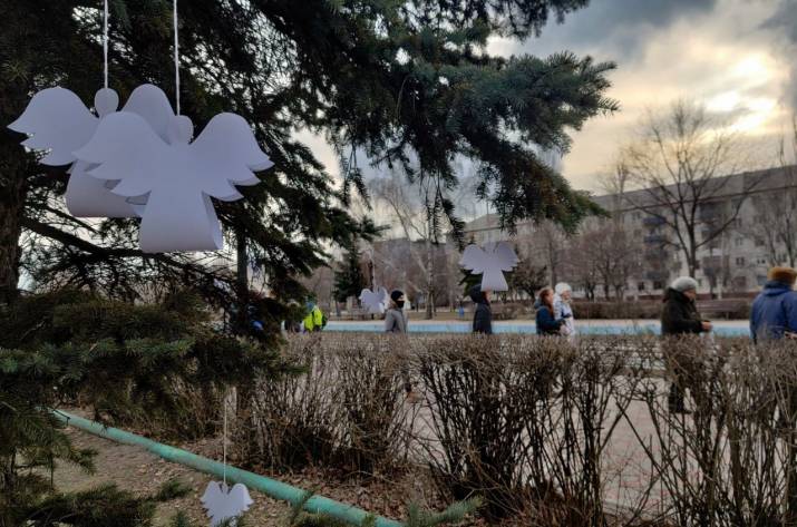 В Северодонецке дети почтили Героев Небесной сотни (фото)