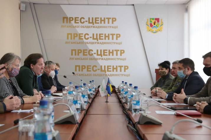 На Луганщину завітала делегація Надзвичайних та Повноважних Послів