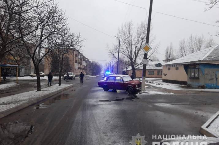 На Луганщине мужчина угнал автомобиль и устроил два ДТП (фото)