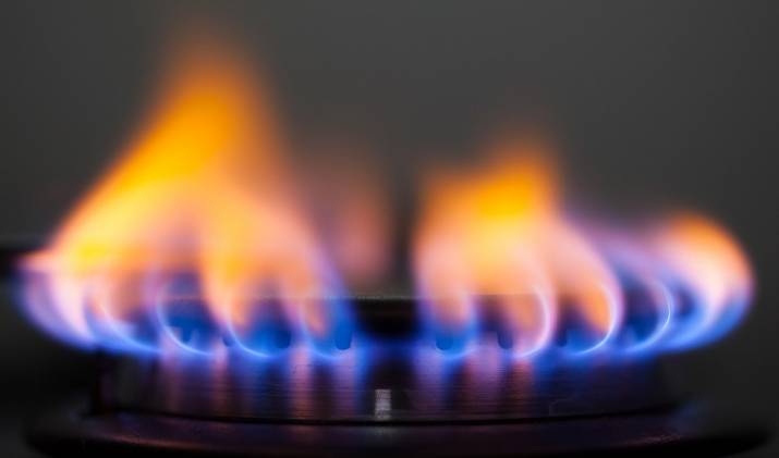 Цвет пламени не тот и чайник греется дольше: что не так с газом в Луганской области