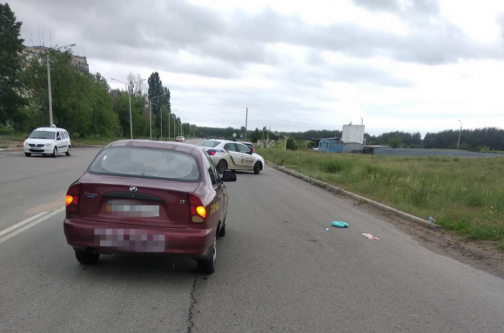 В Рубежном легковушка сбила женщину на пешеходном переходе