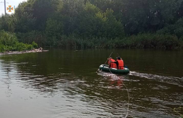 В реке Северский Донец нашли тело утонувшего мужчины.