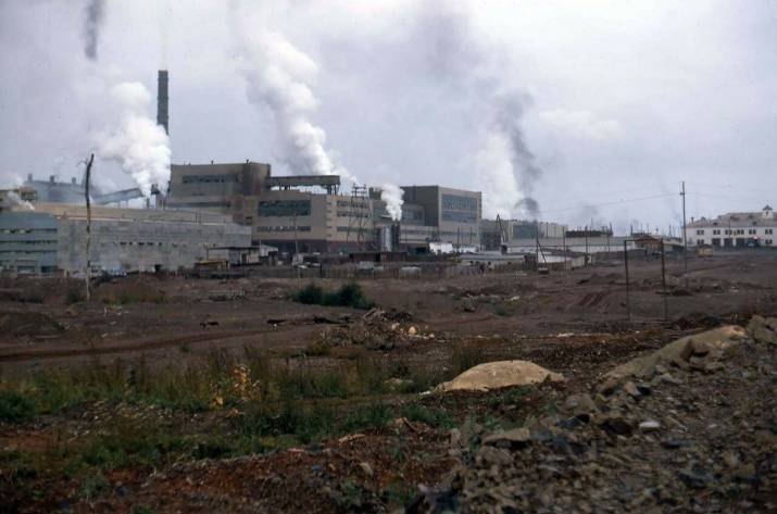 Сегодняшняя фотоподборка относится к концу 1960-х годов и сделана Ирвингом Снайдером — путешественником и фотографом, что побывал на всех континентах. В советских фильмах эпохи 1960-х Советский Союз п