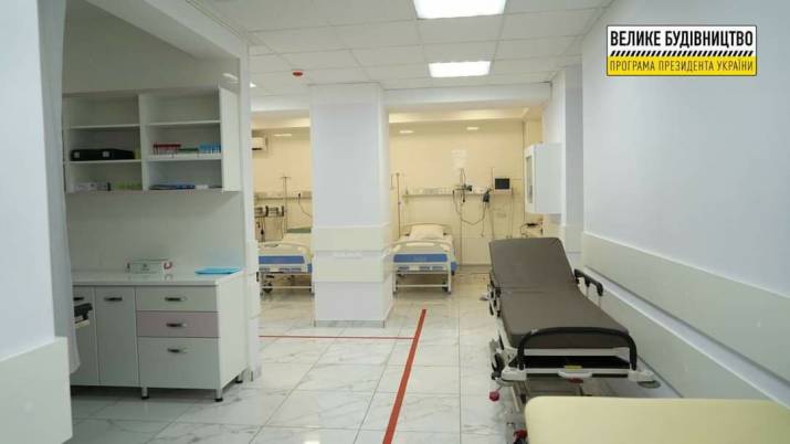 Как после ремонта выглядит больница в Беловодске (фото)