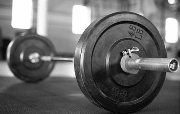 В чешском городе Пльзень проходит чемпионат Европы по пауэрлифтингу среди юношей и девушек.