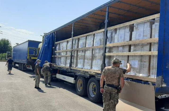 Более 114 тонн международной гуманитарной помощи последовало на временно оккупированную территорию.