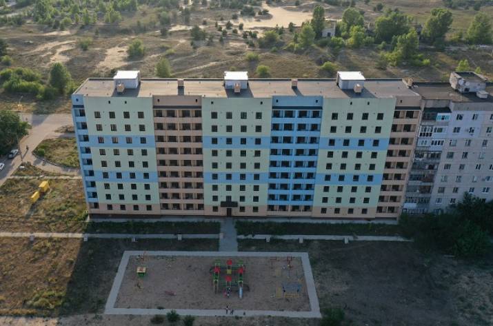 Дом для переселенцев в Рубежном