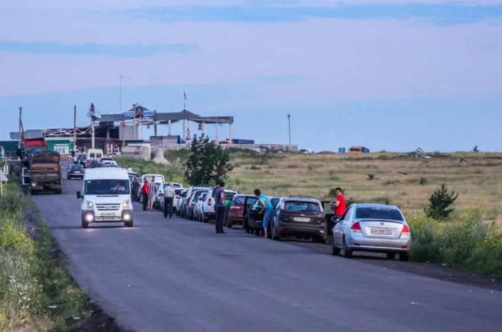 Местные жители массово покидают ОРДЛО, - правозащитники