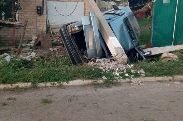 В Сватово случилась авария, в которой травмировался водитель.