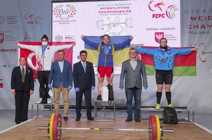 Спортсменка из Кременной стала чемпионкой Европы по тяжелой атлетике