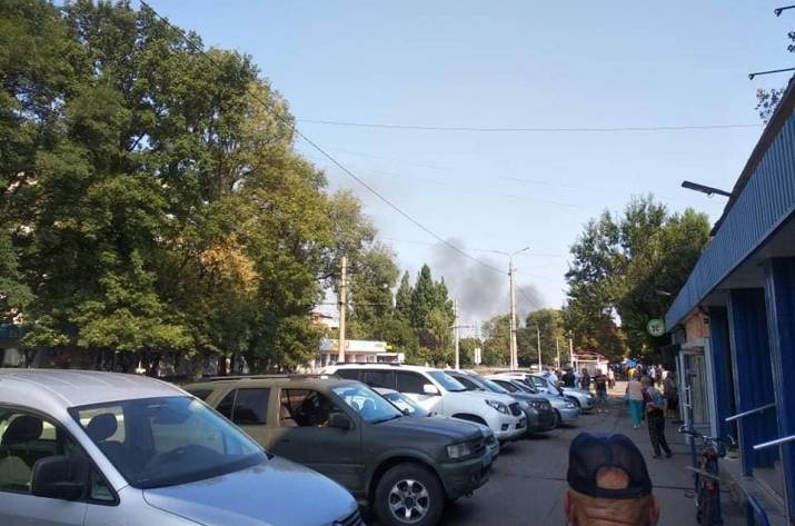 Выпустили мины по городу и заводу: