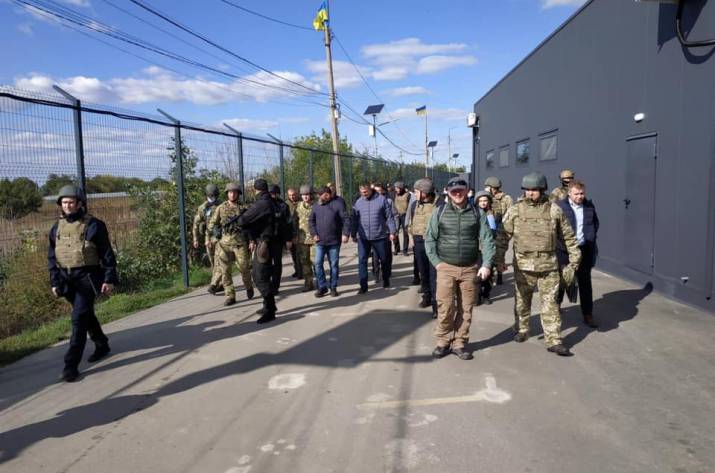 К концу октября на КПВВ
