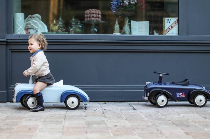 детский автомобиль