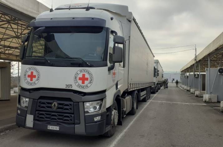 Жители оккупированного Донбасса получат гуманитарку от Красного Креста.