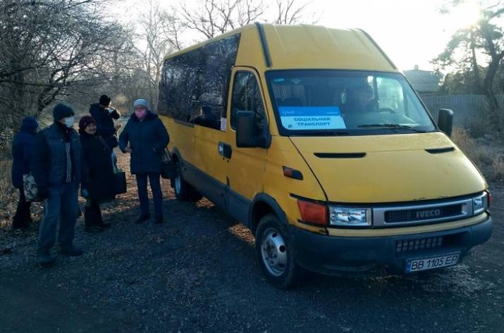 На прифронтовой Луганщине при поддержке ООН запустили социальный автобус