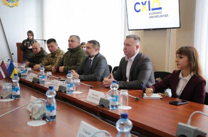 Надзвичайний і Повноважний Посол Латвійської Республіки в Україні  вперше на Луганщині