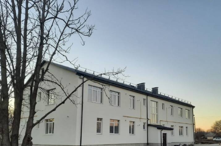 Переселенцам передали 12 новых квартир в Новоайдаре