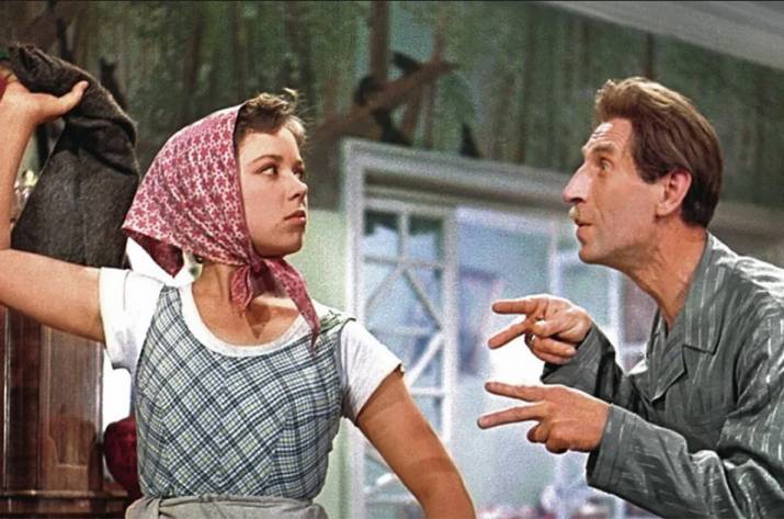 Так, друзья — сегодня будет очень интересный пост, в котором я расскажу о советском неравенстве, которое неоднократно было показано в самих же советских фильмах. Как известно, на этапе своего создания