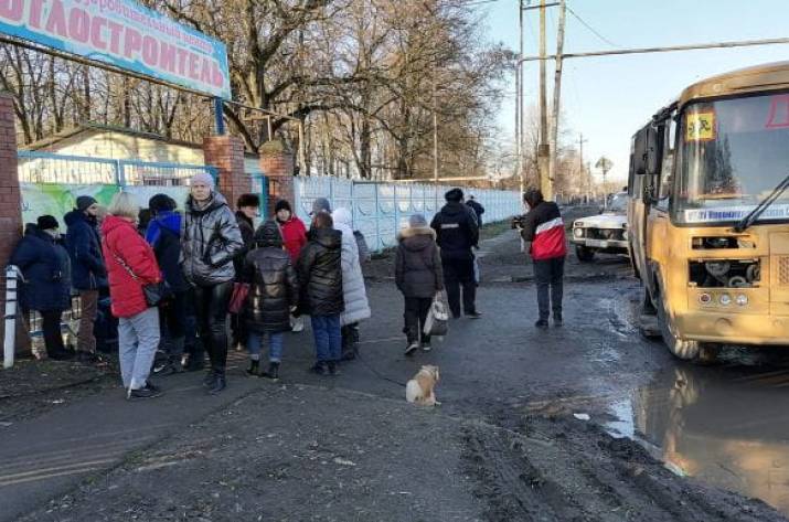 Чем для беженцев из Донбасса обернутся путинские 10 тысяч 