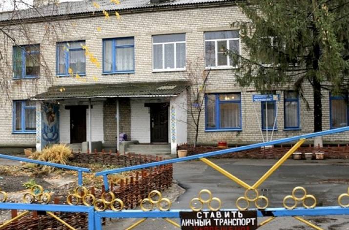 Воспитателей из детсадов Донецка заставляют ехать в Мариуполь