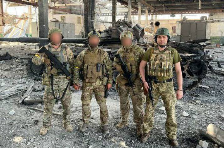 Начальник ГУР Буданов побывал в Северодонецке