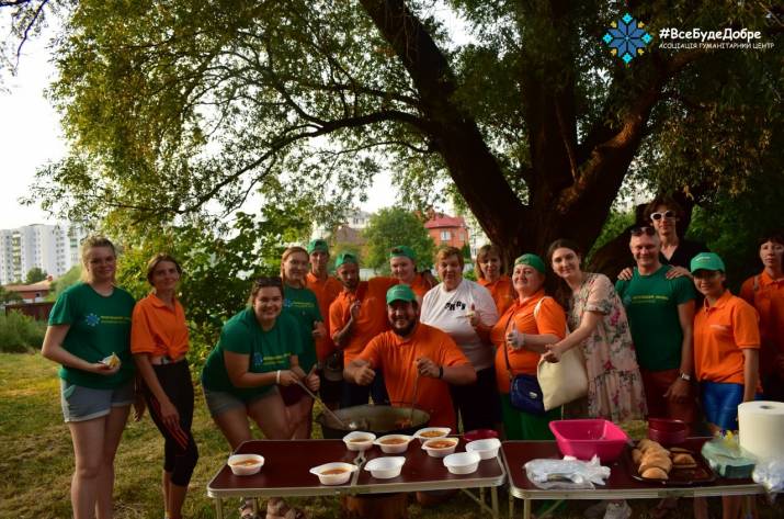 Переселенці з Донеччини організували родинний пікнік у Хмельницькому