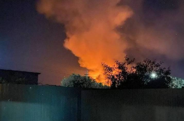 В окупованій Кадіївці підірвали черговий військовий склад росіян