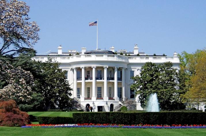 США