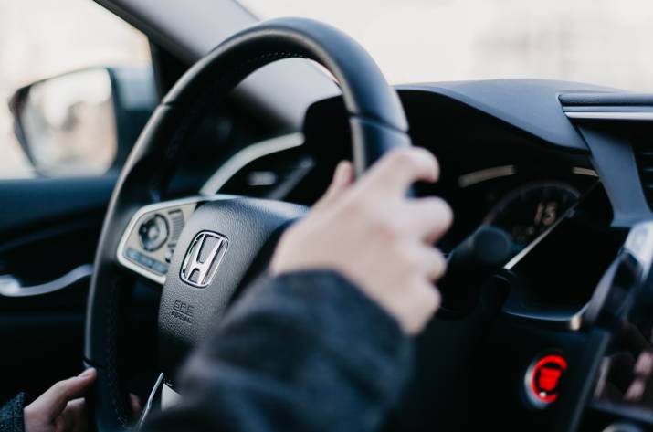 автомобиль Honda
