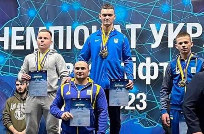 Спортсмены