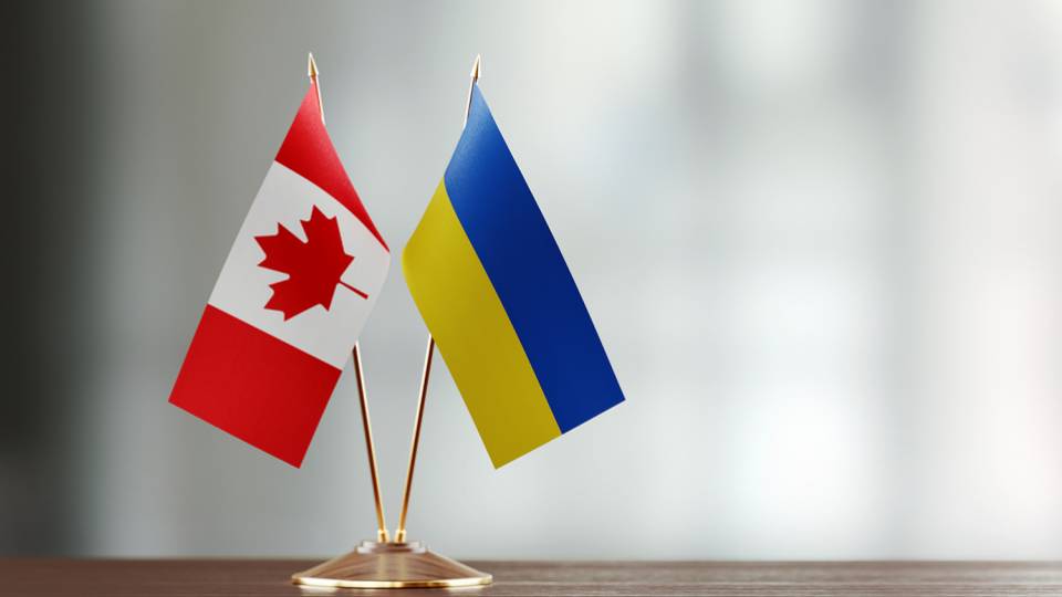 канада та україна