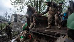 Українські військові в Бахмуті