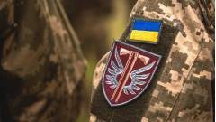 Шеврон 77-ої окремої аеромобільної бригади