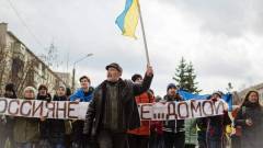 Мітинги проти російської окупації в Токмаку