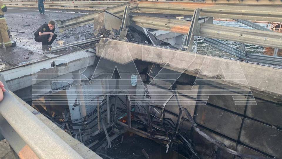 Наслідки удару по Керченському мосту в Криму
