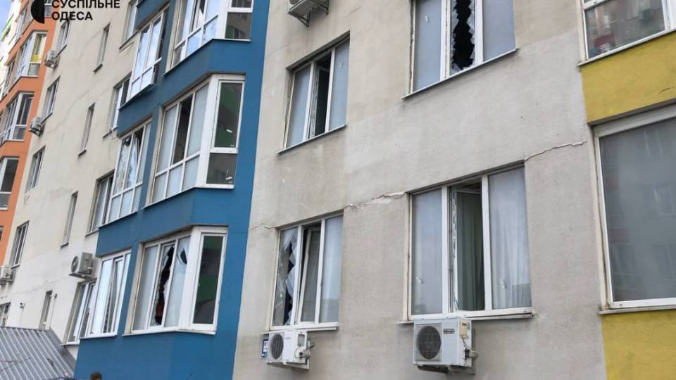 Вибиті вікна в Одесі внаслідок обстрілів 19 липня
