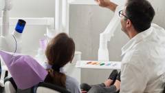 Стоматолог