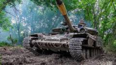 Український танк на позиціях