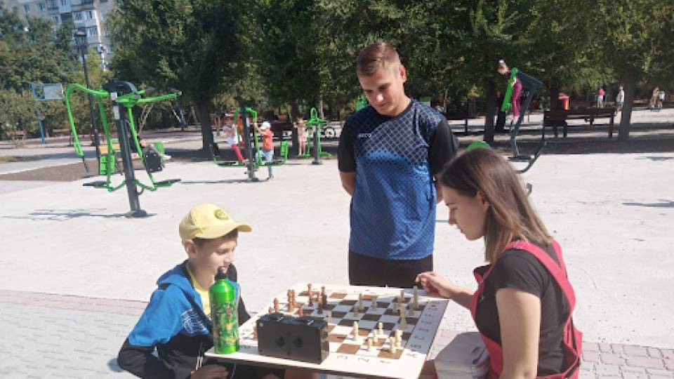 Спортивні змагання з шахів в учнів КЛЮСШ4