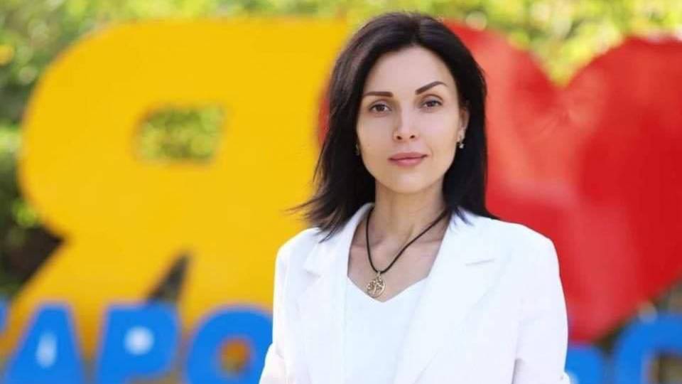 Яна Літвінова