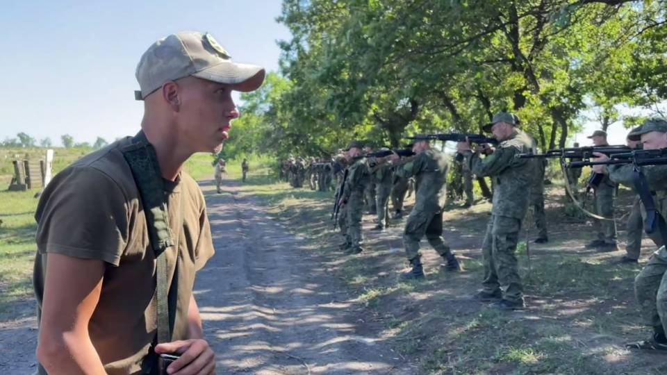 російські військові