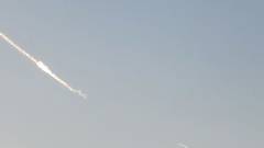 небо ракета слід літак