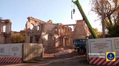 розбита школа в Маріуполі