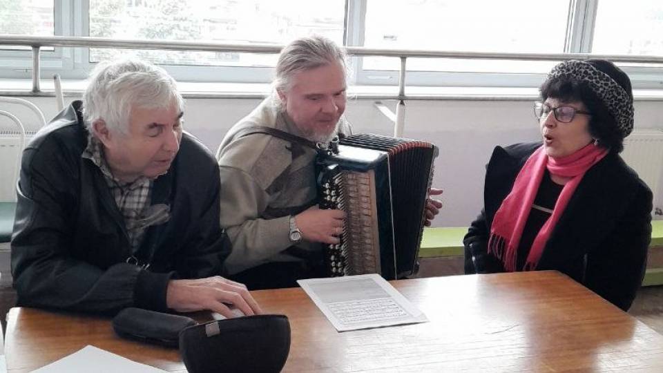 зустріч в клубі для ВПО елегантного віку