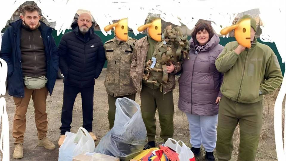 Волонтери