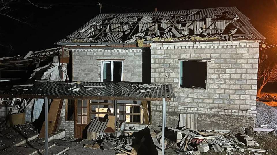 пошкоджений будинок Дніпро