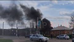 авто горить дим