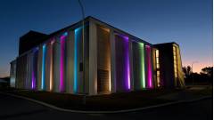 освітлення для підсилення архітектурних особливостей будівлі